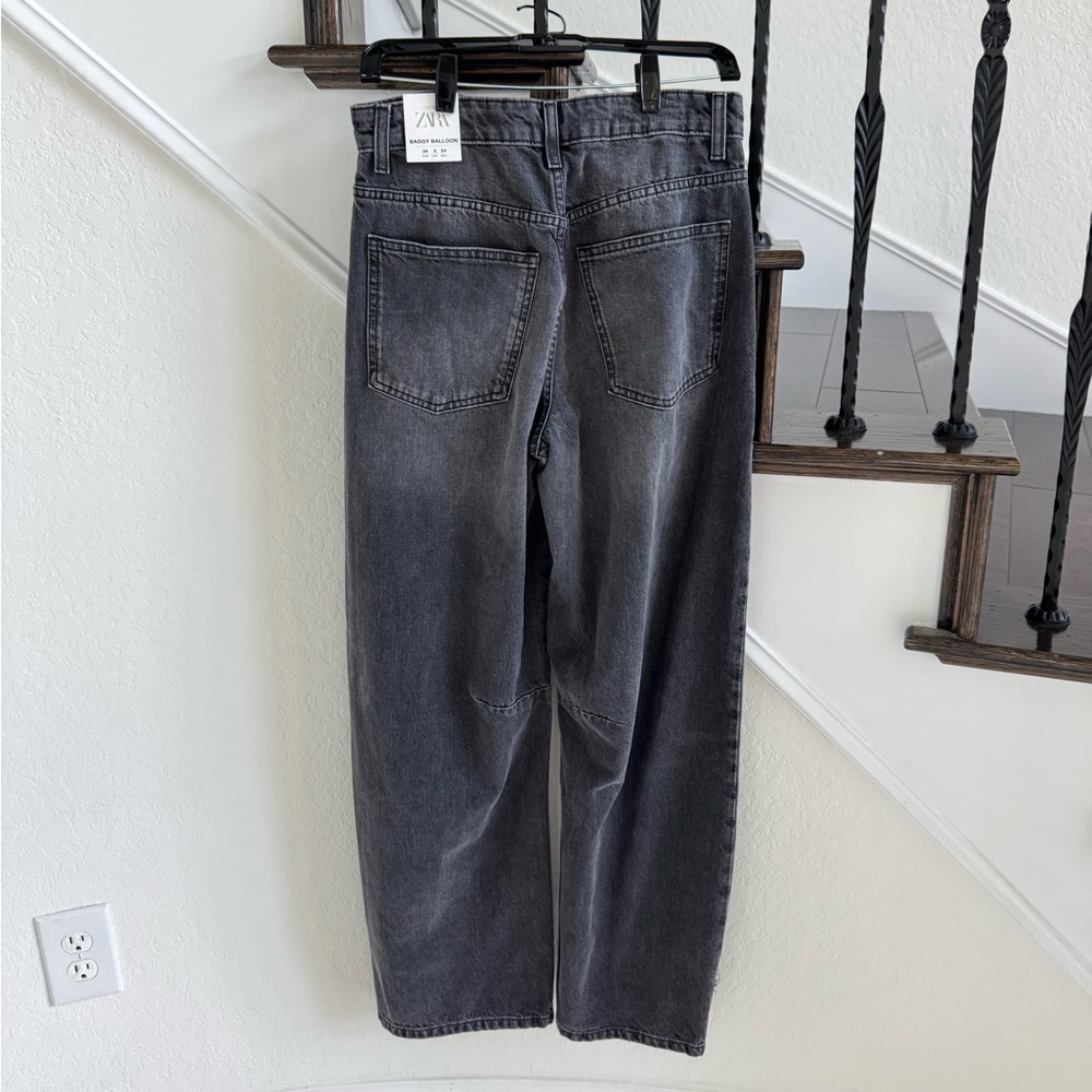 Zara Barrel Jeans - Black